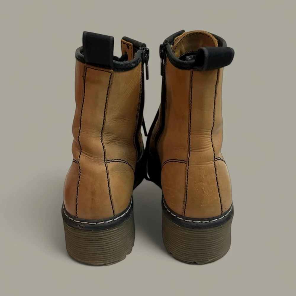 Women’s 7.5 - Genuine Tan Leather Platform Lace-Up Combat Boots - Picture 5 of 6